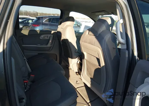 2011 Chevrolet Traverse Ls z USA, uszkodzony, nr VIN 1GNKVFED1BJ140040